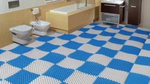 Thảm lót sàn nhà vệ sinh bằng nhựa được thiết kế dưới dạng tấm